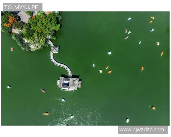 探访足球明星故乡的美丽风景与珍贵回忆照片集锦